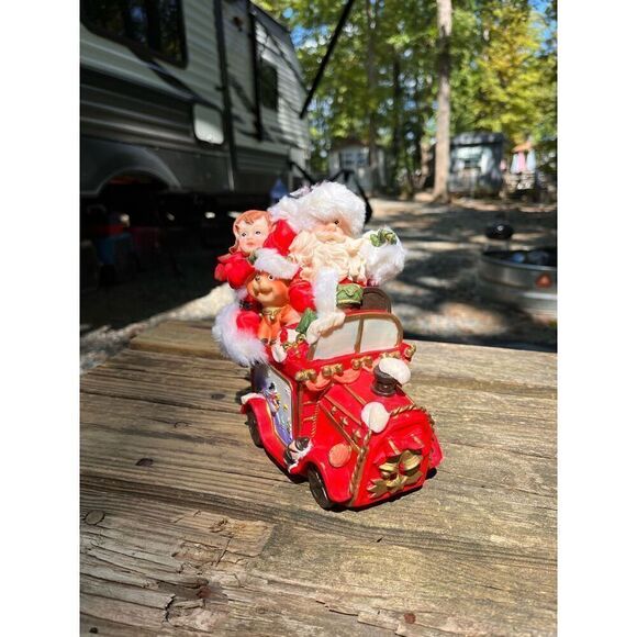 Santa Claus his helpers toys in a car￼ - Picture 15 of 16